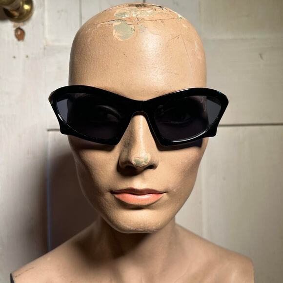 Cool sport trendy wrap around - Picture 2 of 4